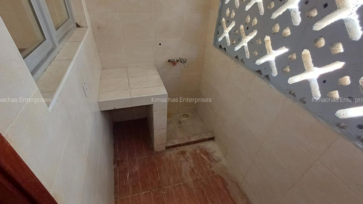 2 Bed Apartment with En Suite in Shanzu - 17