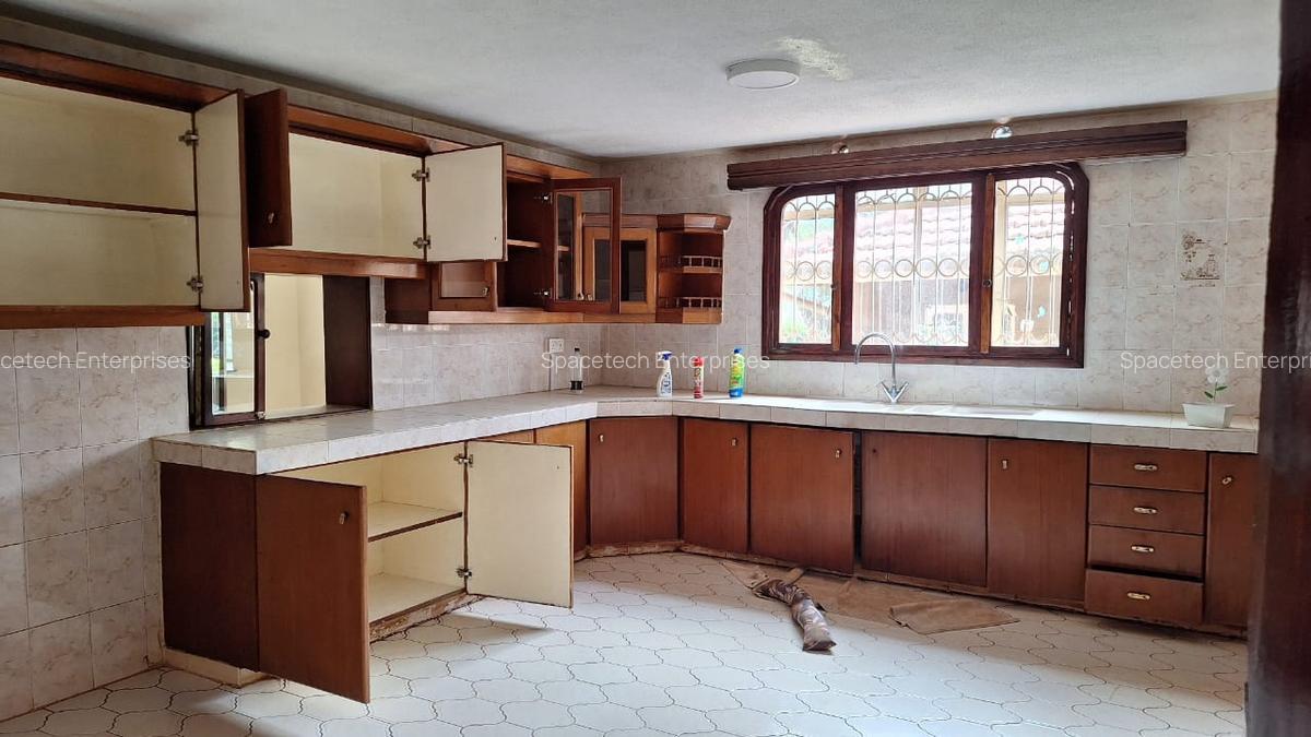 4 Bed House with Staff Quarters in Runda - 19