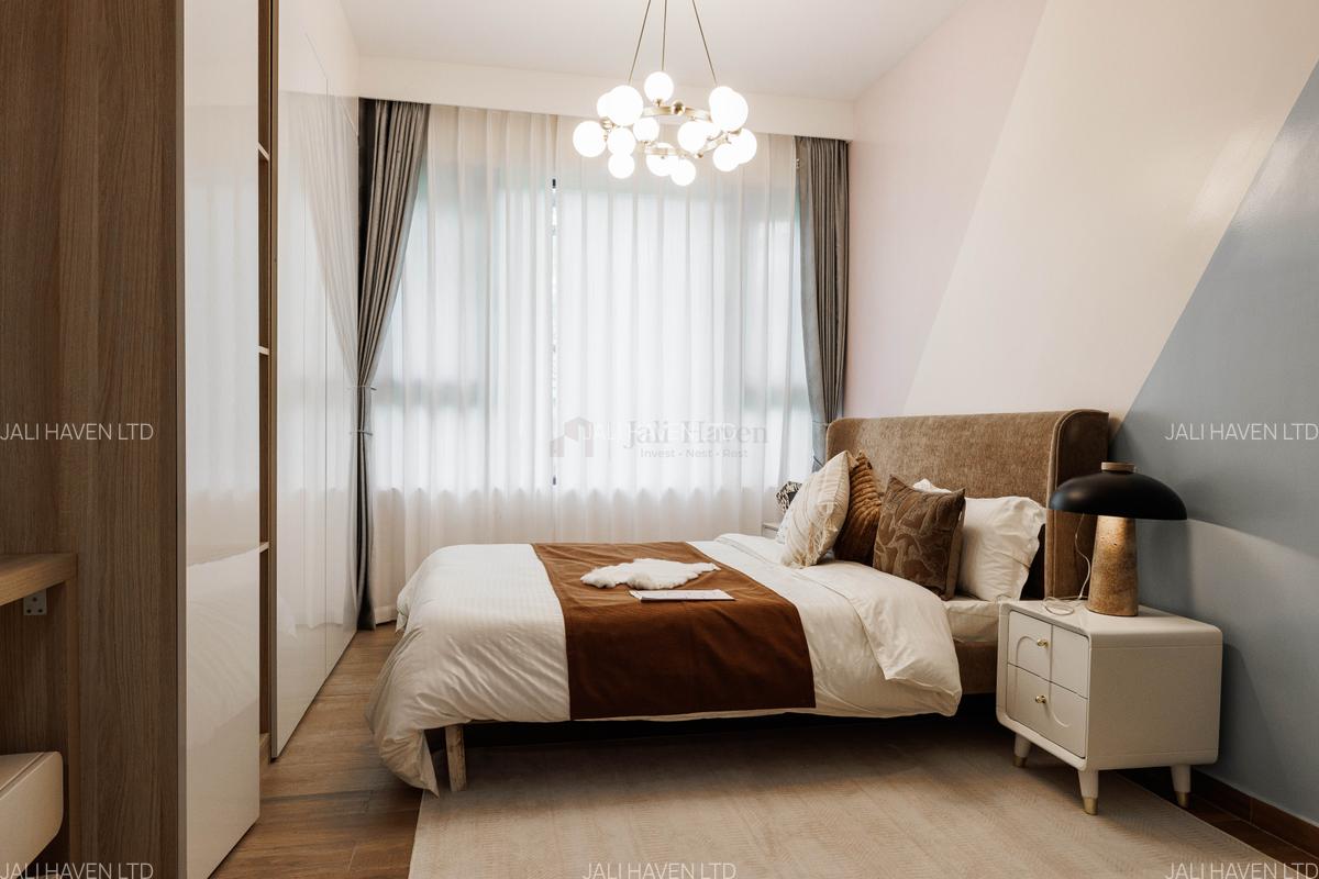 2 Bed Apartment with En Suite in Lavington - 6