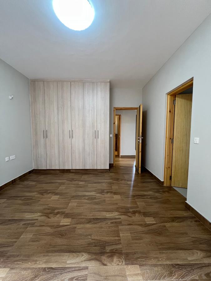 3 Bed Apartment with En Suite at Mandera Road - 10