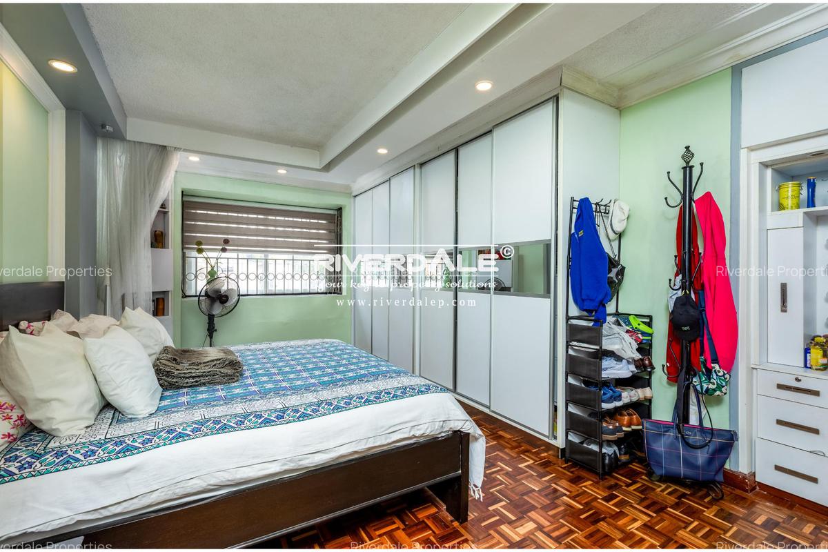 3 Bed Apartment with En Suite in Westlands Area - 8