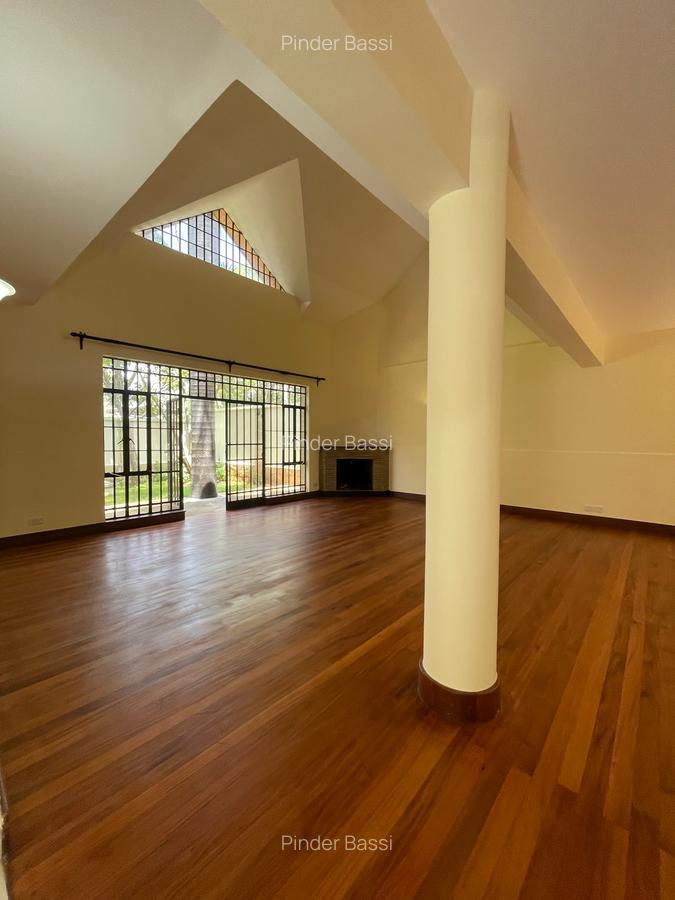 5 Bed Townhouse with En Suite in Lavington - 5