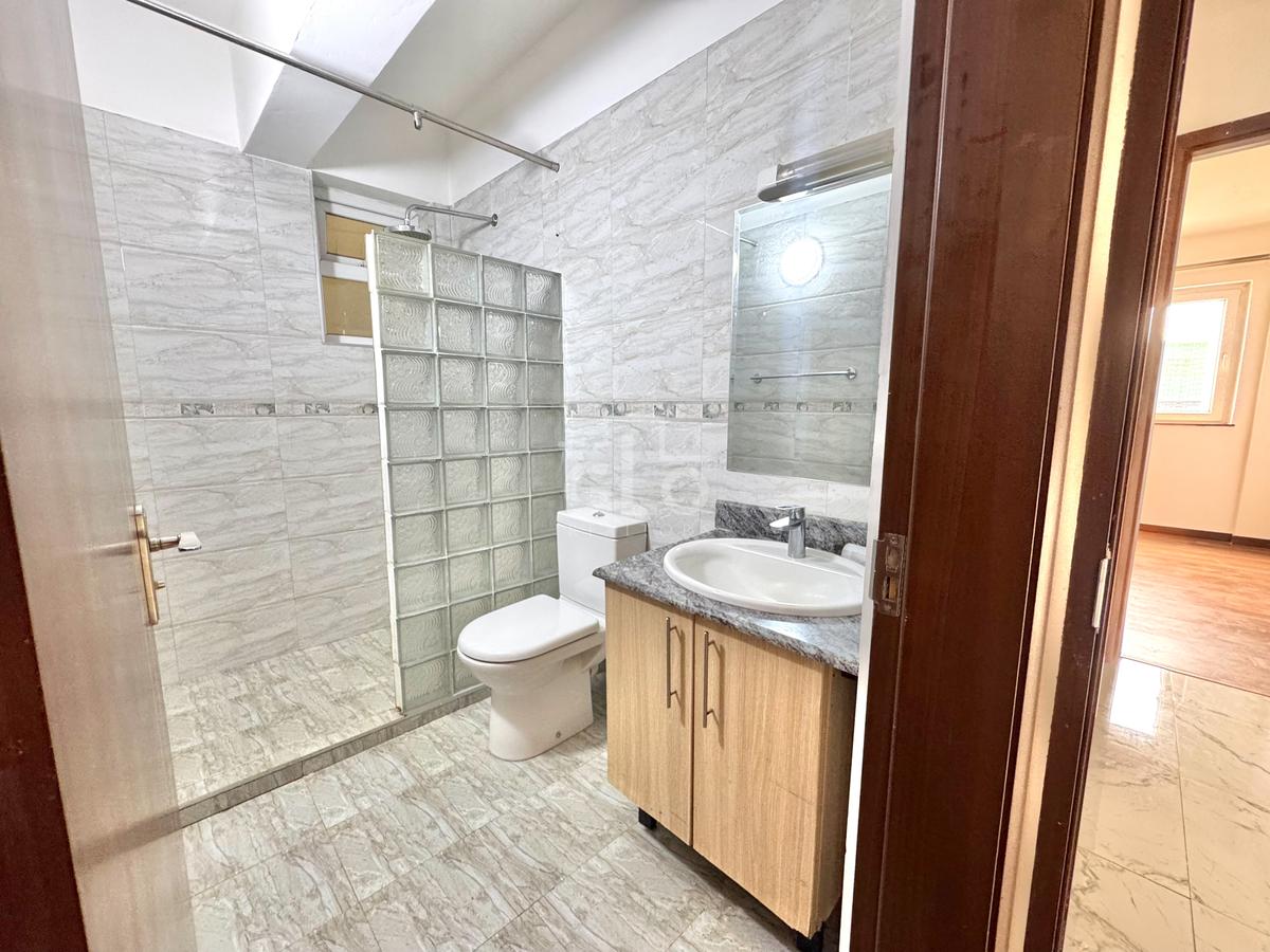 2 Bed Apartment with En Suite in Kileleshwa - 10