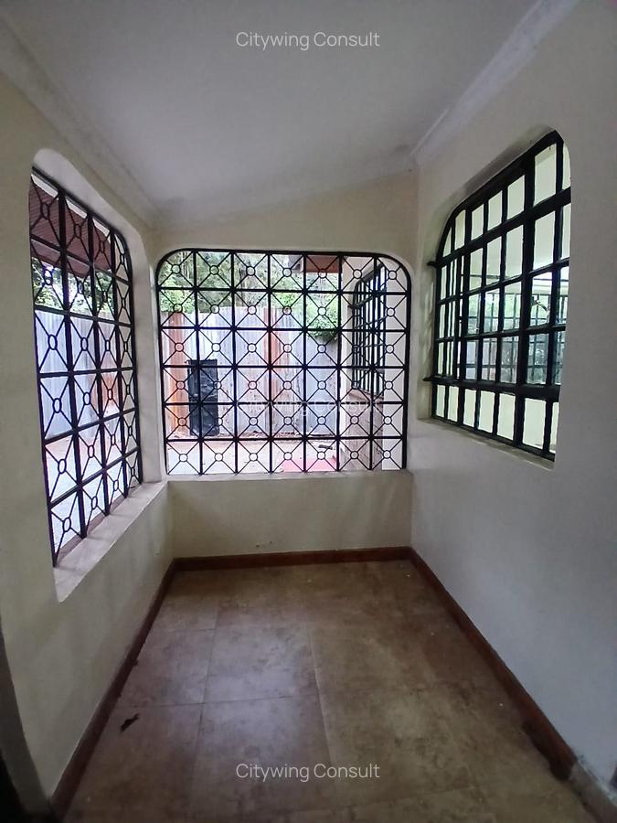 3 Bed House with En Suite at Windy Ridge - 9