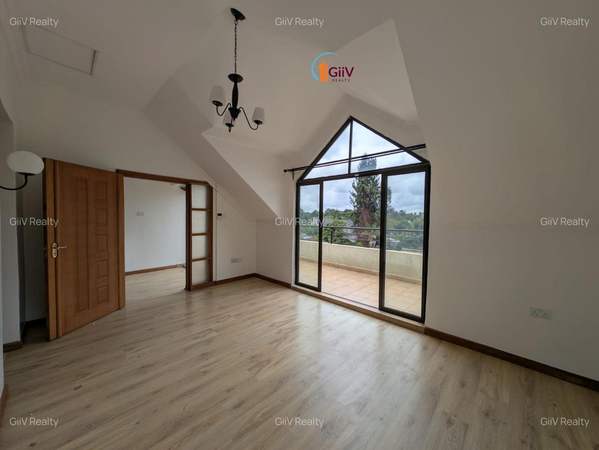 3 Bed Apartment with En Suite in Nyari - 12