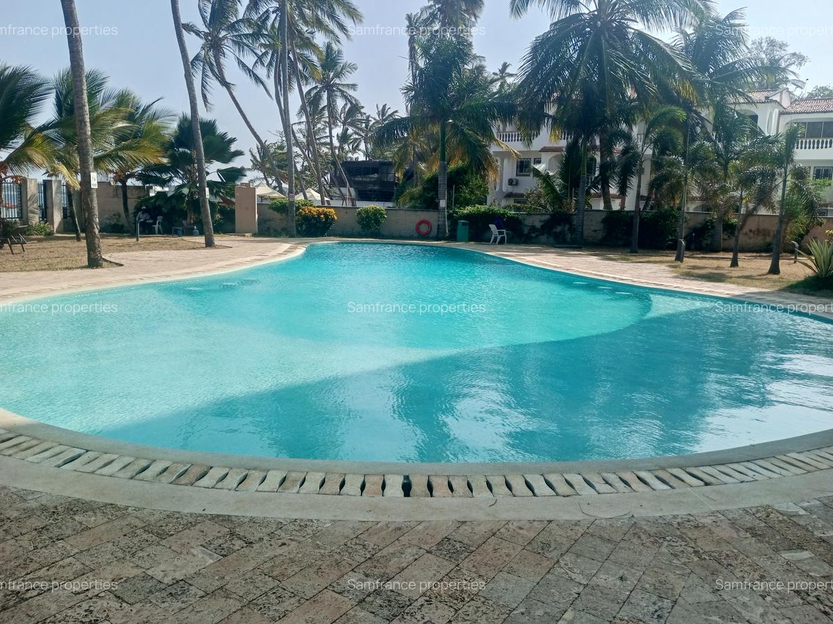 3 Bed Apartment with En Suite at Bamburi - 11