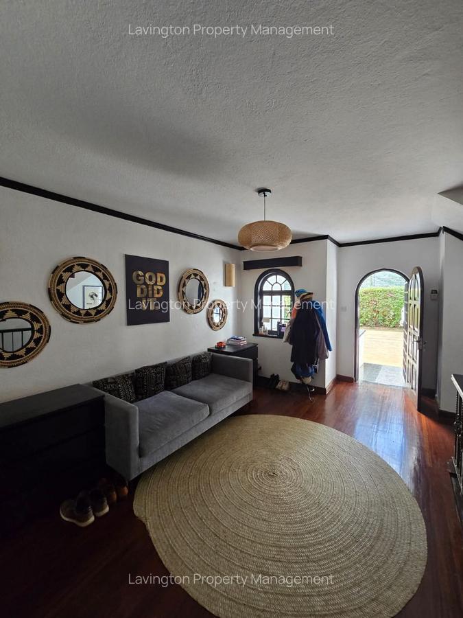 4 Bed Villa with En Suite at Lavington Green - 12