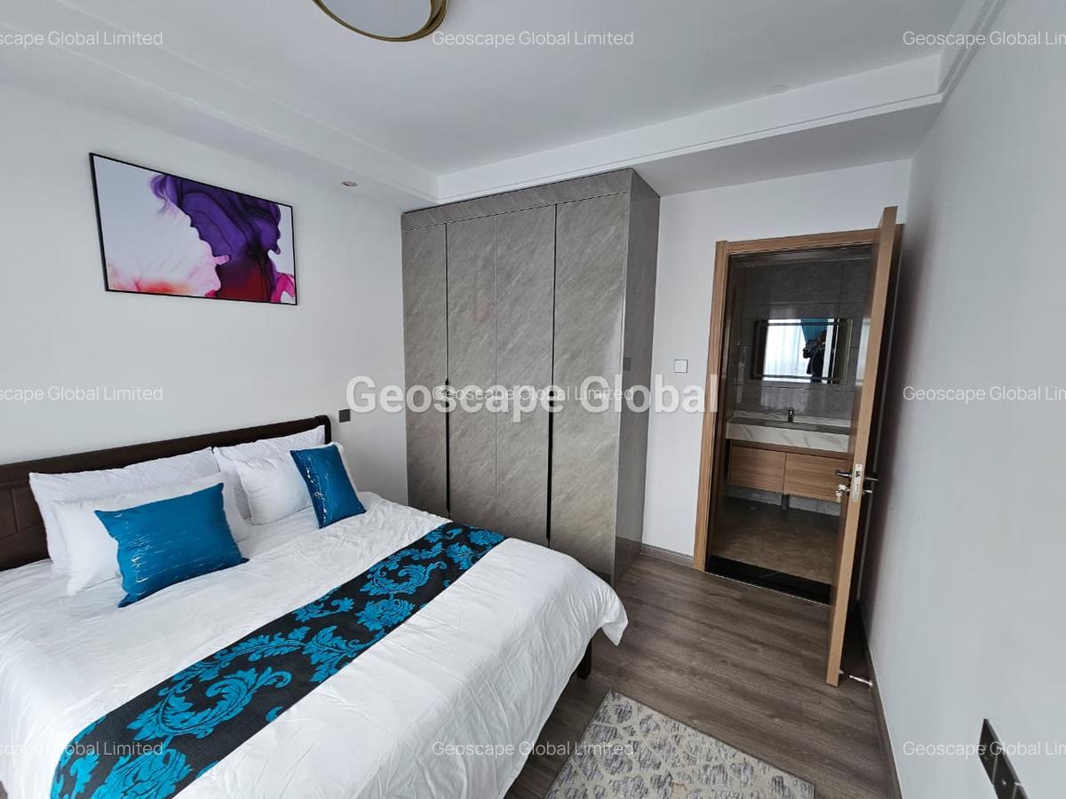 3 Bed Apartment with En Suite in Riverside - 4