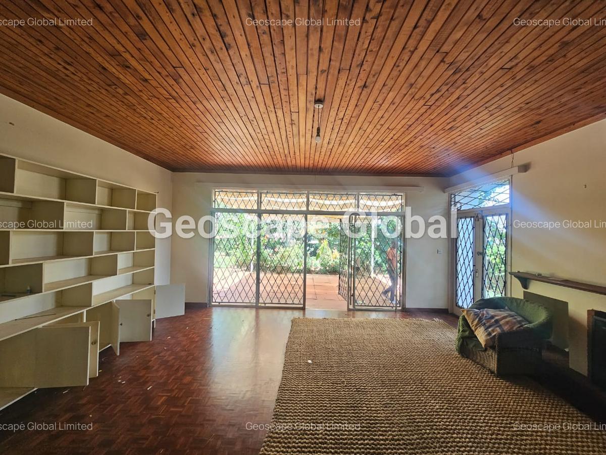 4 Bed House with En Suite in Loresho - 8