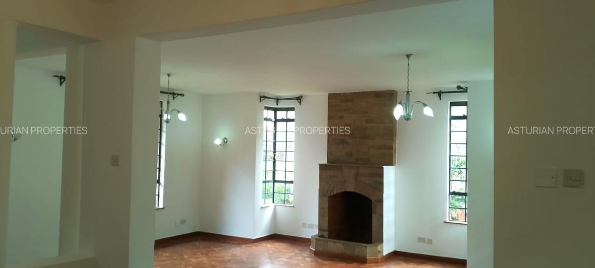 4 Bed Townhouse with En Suite in Lavington - 3