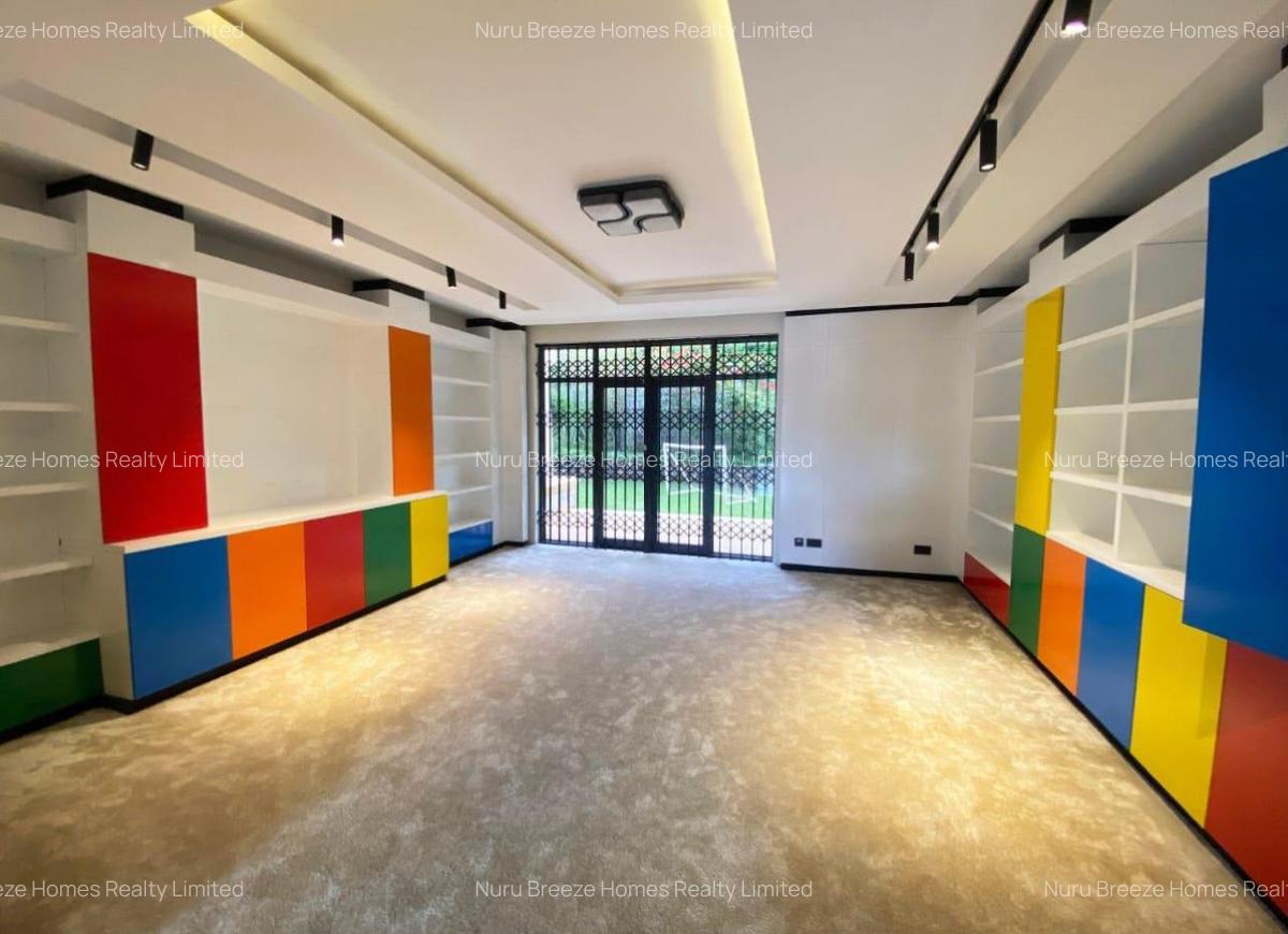 5 Bed House with En Suite in Runda - 5