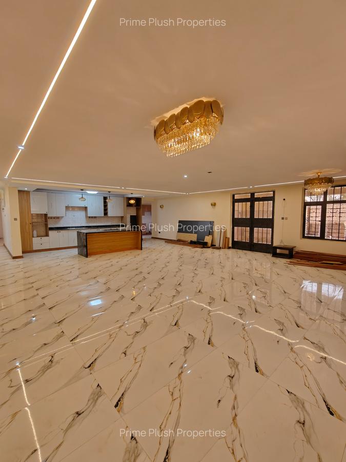 10 Bed House with En Suite in Karen - 4