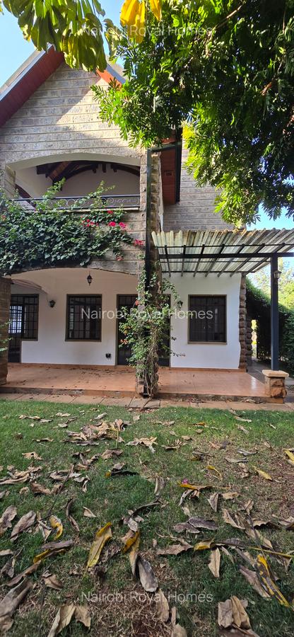 5 Bed Townhouse with En Suite at Lavington Mall - 3