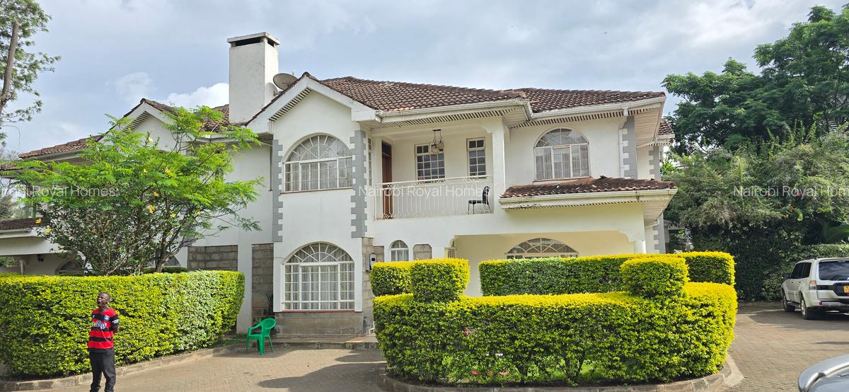 4 Bed Townhouse with En Suite at Off Convent Drive - 4