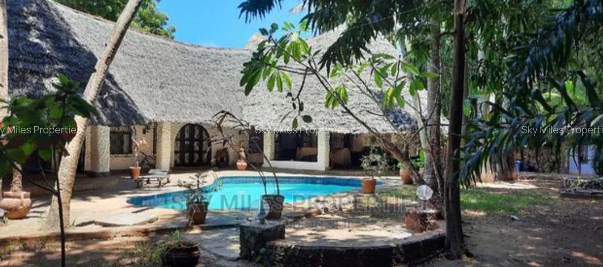 3 Bed Villa with En Suite at La-Marina Mtwapa - 5