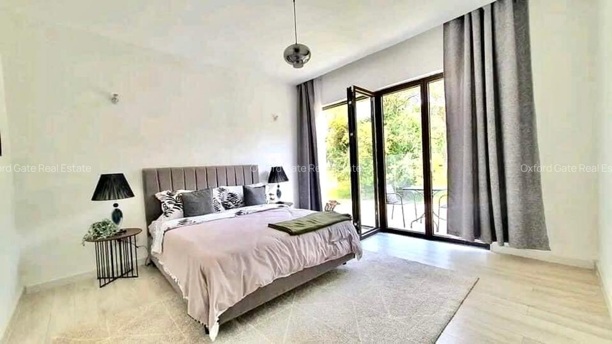 5 Bed Townhouse with En Suite at Karen - 4