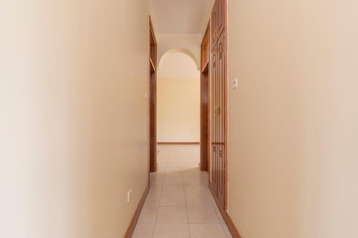 3 Bed Apartment with En Suite in Langata - 14