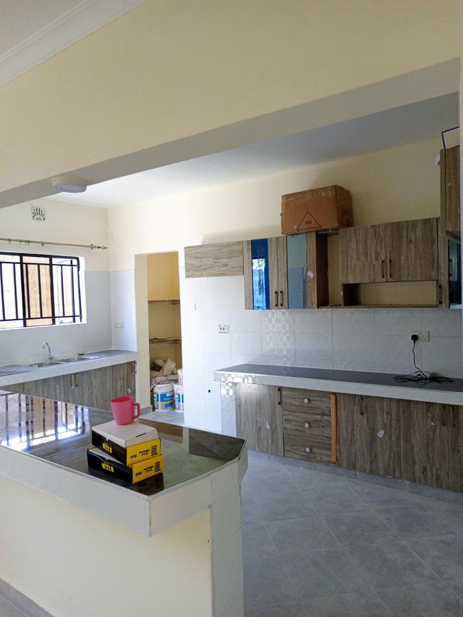 3 Bed House with En Suite in Kitengela - 12