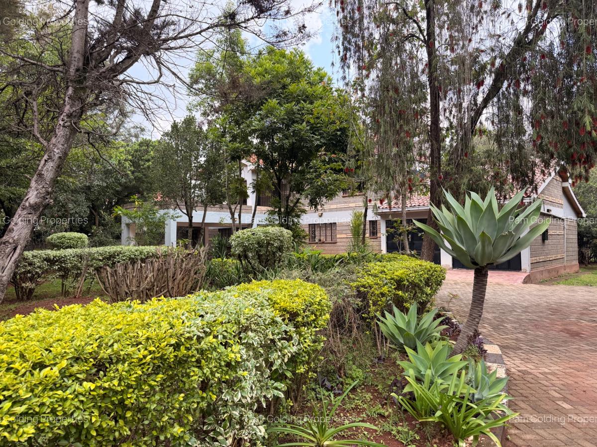 4 Bed House with En Suite in Karen - 2