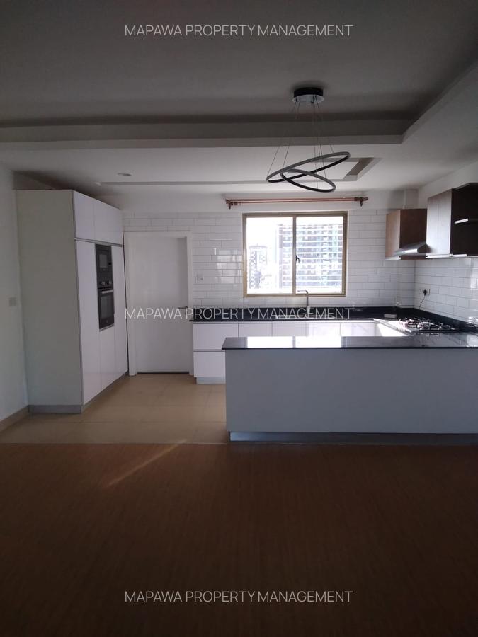 3 Bed Apartment with En Suite in Lavington - 1