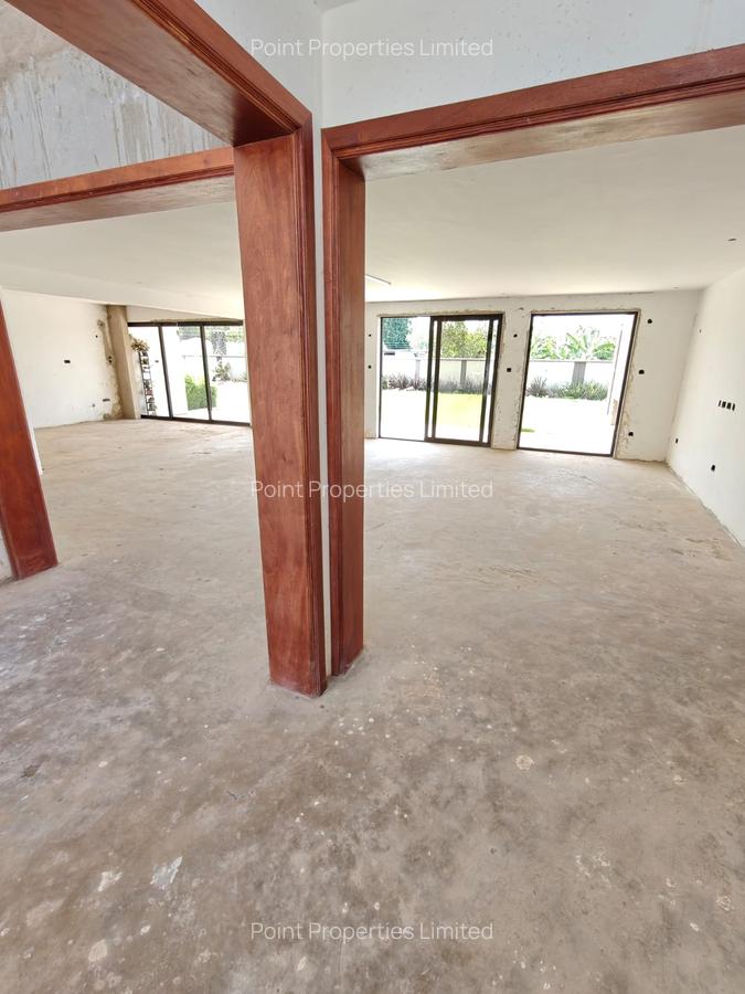 5 Bed Villa with En Suite in Karen - 9