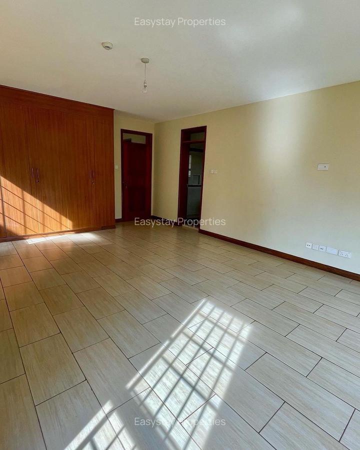 4 Bed Townhouse with En Suite in Runda - 9
