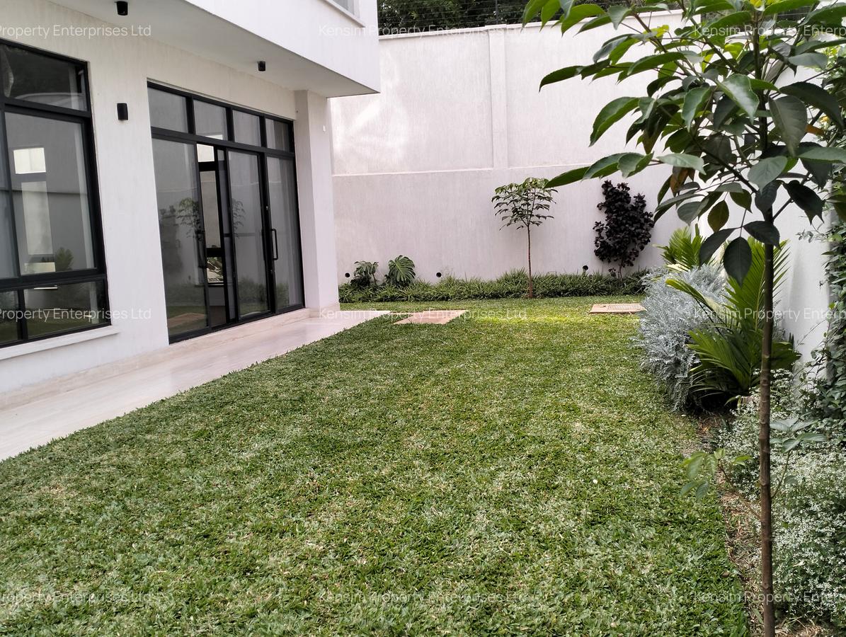 5 Bed Townhouse with En Suite in Lavington - 15