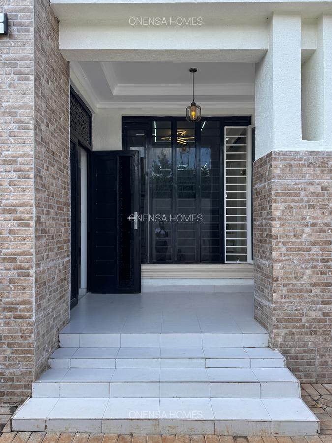 5 Bed House with En Suite in Eastern ByPass - 6