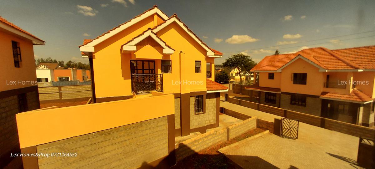 4 Bed House with En Suite at Rimpa Road - 17