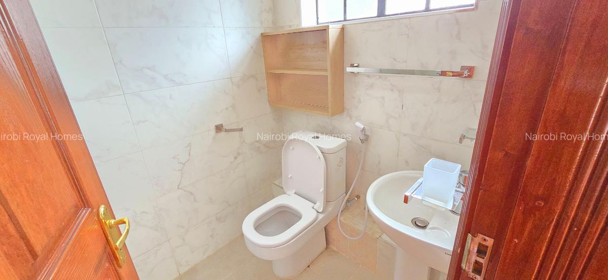 4 Bed Townhouse with En Suite at Lavington James Gichuru - 16