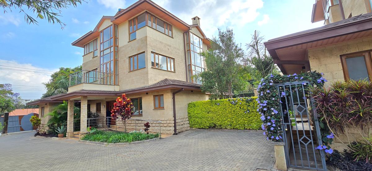 5 Bed Townhouse with En Suite at Jacaranda Avenue - 3