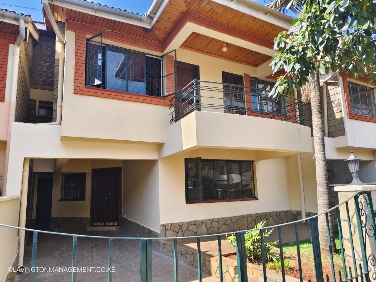 5 Bed Townhouse with En Suite at Lavington Green - 1