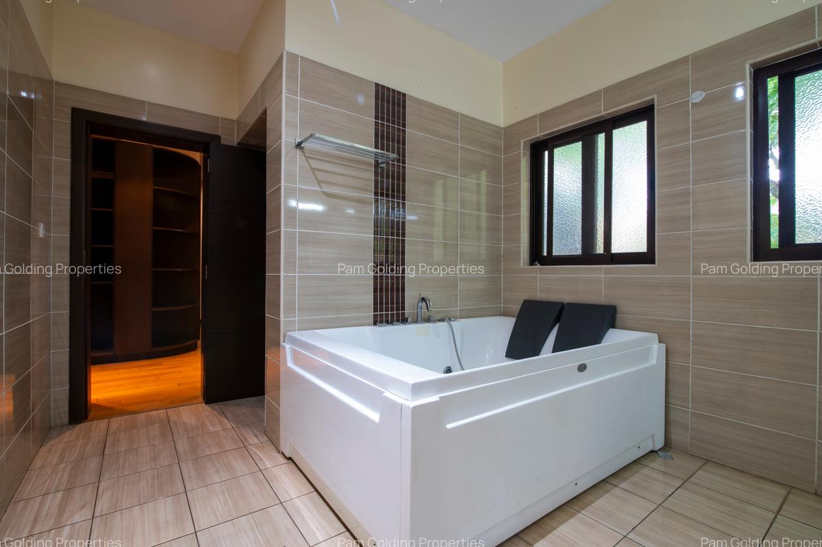 5 Bed Apartment at Riverside Drive - 15