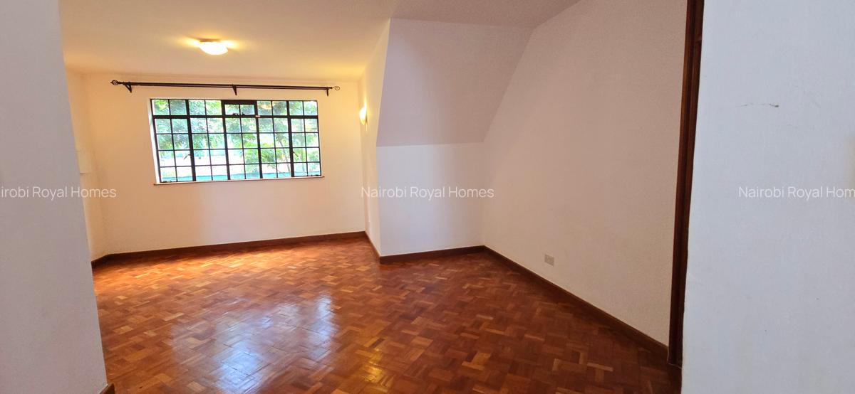 4 Bed Townhouse with En Suite at Lavington Green - 13