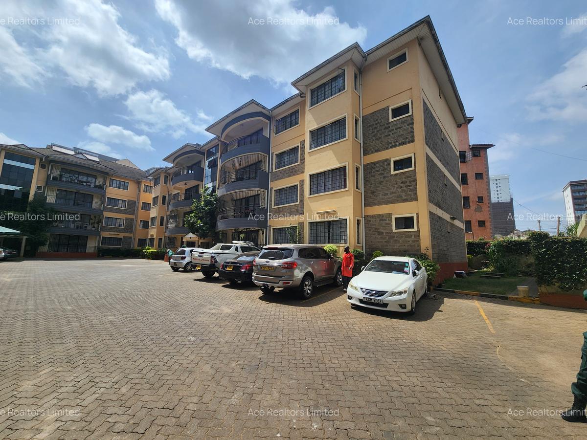 3 Bed Apartment with En Suite at Near Bypass - 3