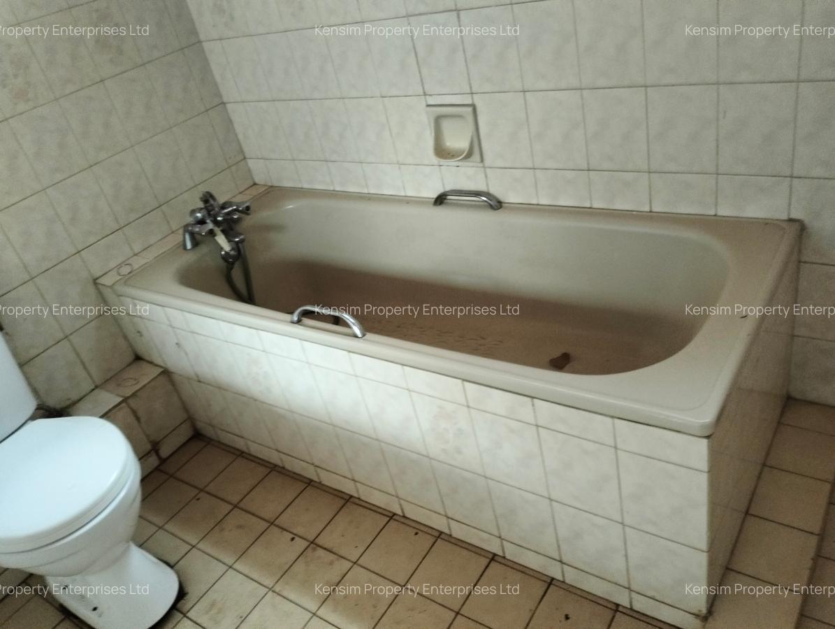 4 Bed Townhouse with En Suite in Kileleshwa - 18