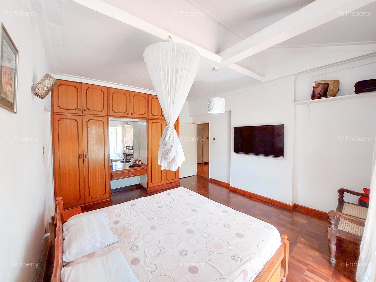 5 Bed House with En Suite in Muthaiga - 6