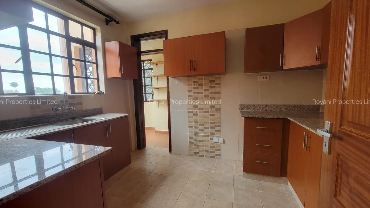 3 Bed Apartment with En Suite in Kiambu Road - 5