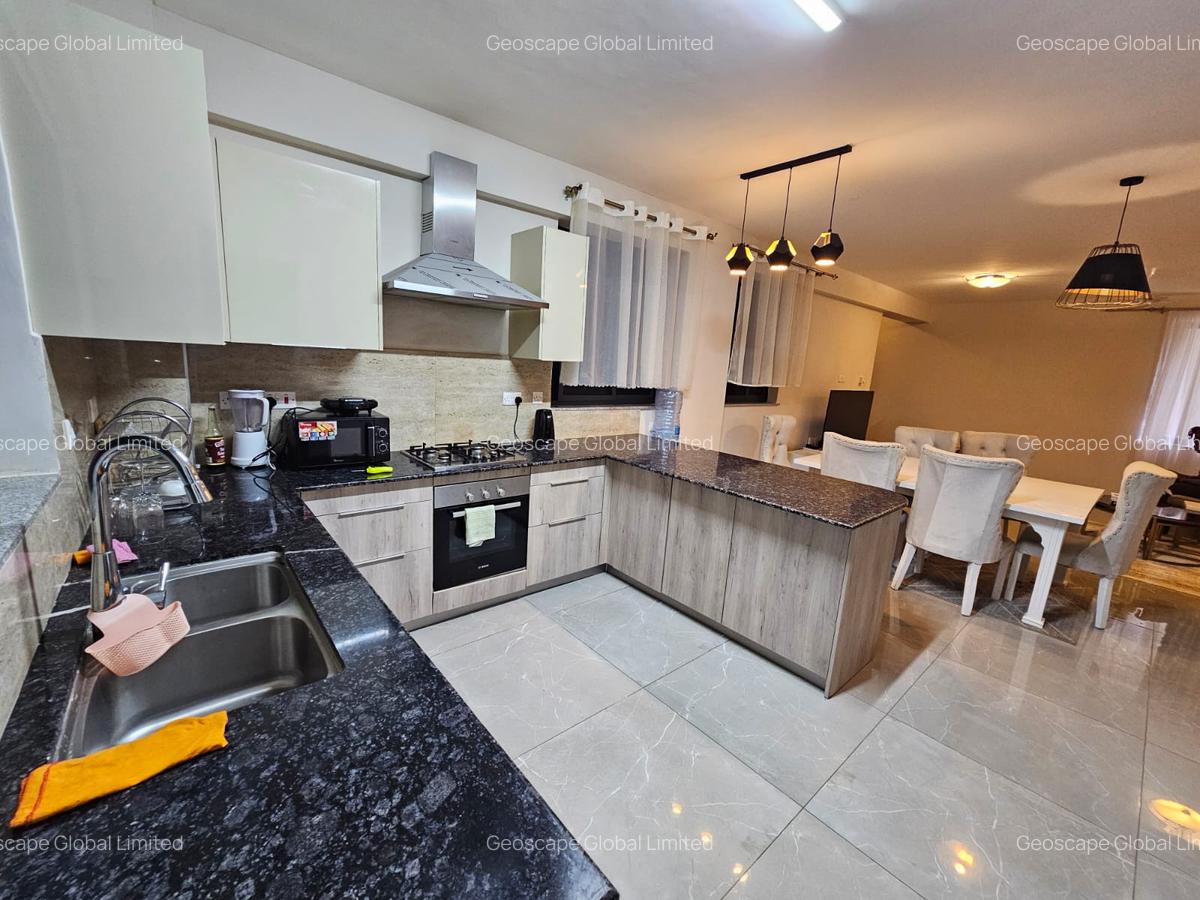 Furnished 3 Bed Apartment with En Suite in Riverside - 4