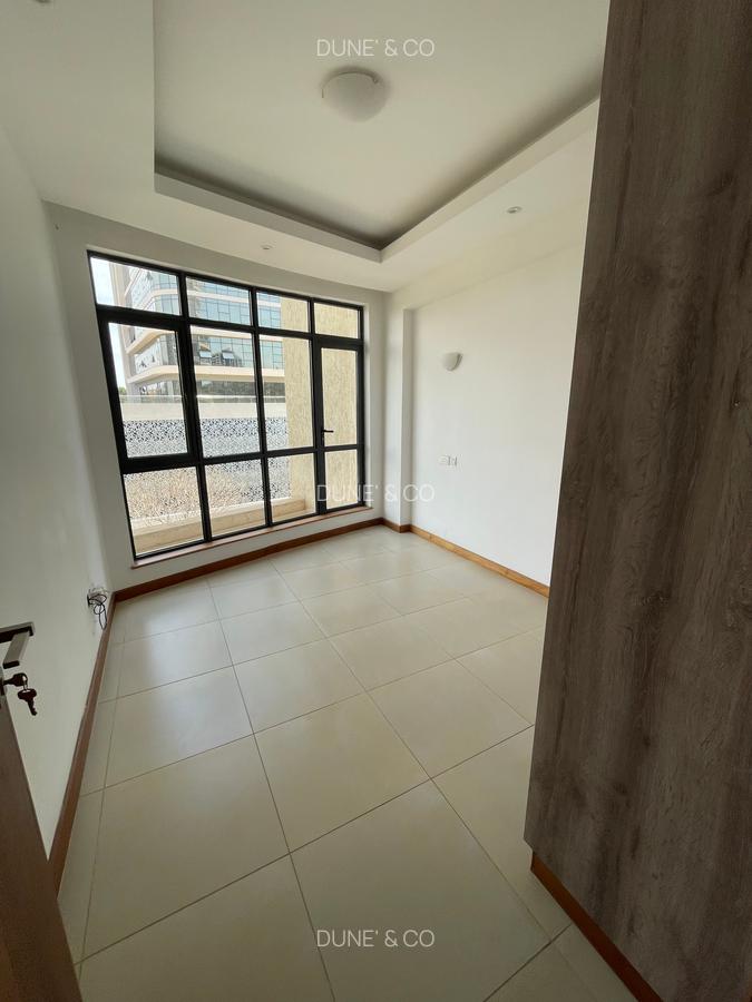 2 Bed Apartment with En Suite in Westlands Area - 11