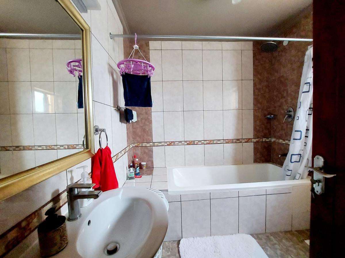 2 Bed Apartment with En Suite in Kileleshwa - 15