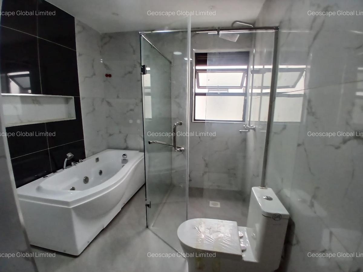 5 Bed House with En Suite in Ruiru - 3