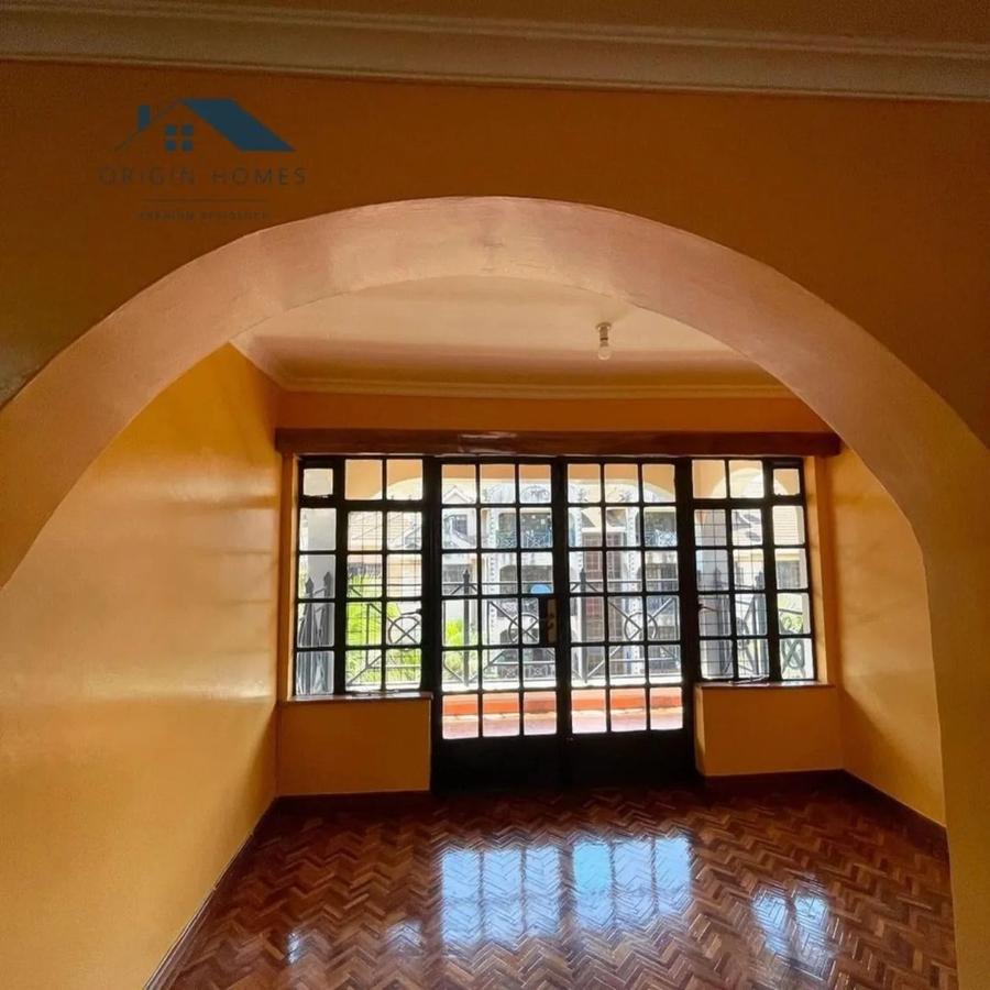 1 Bed Apartment with En Suite at Kilimani - 3