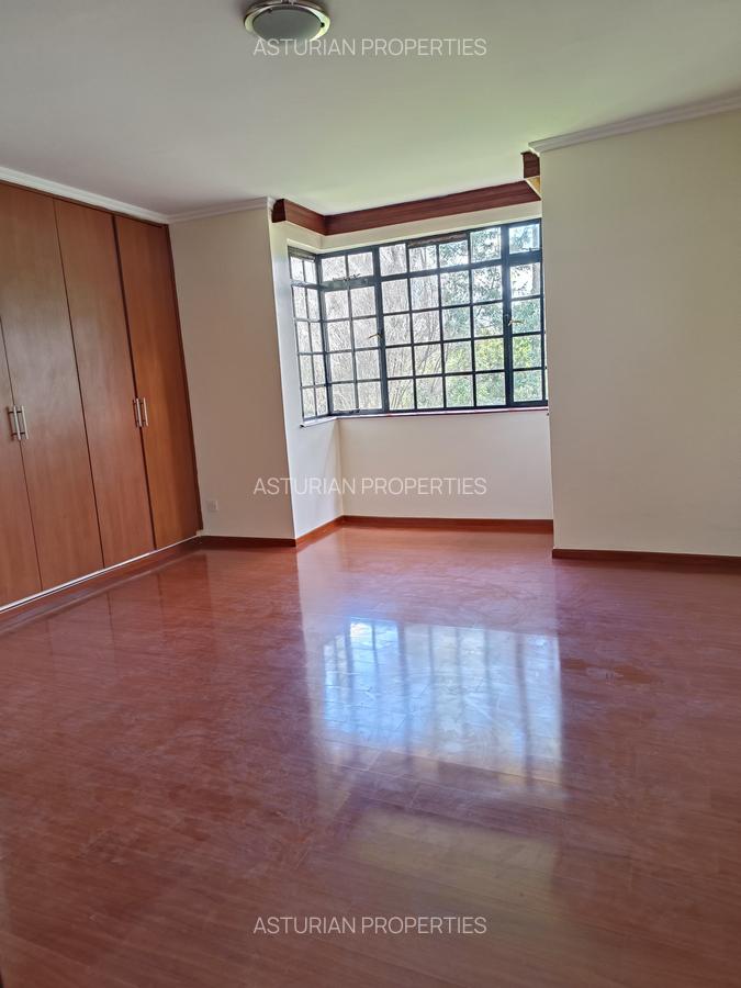 4 Bed Townhouse with En Suite in Kiambu Road - 17