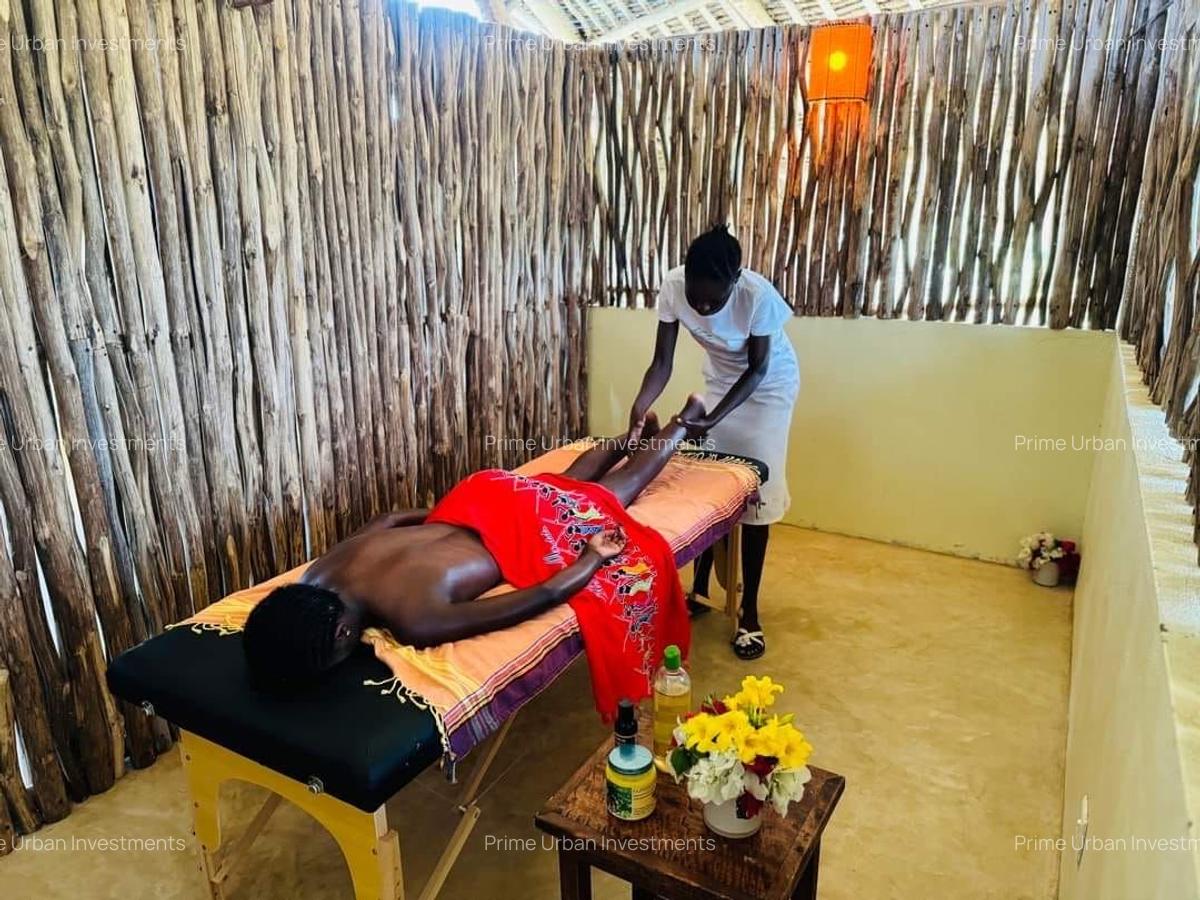 8 Bed House with En Suite in Watamu - 20