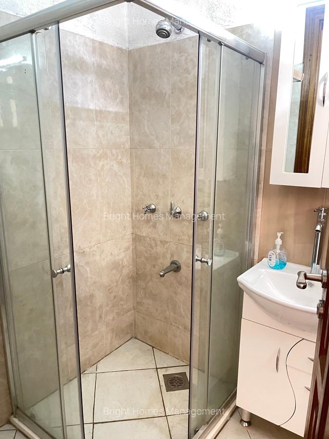 9 Bed Villa with En Suite in Westlands Area - 14