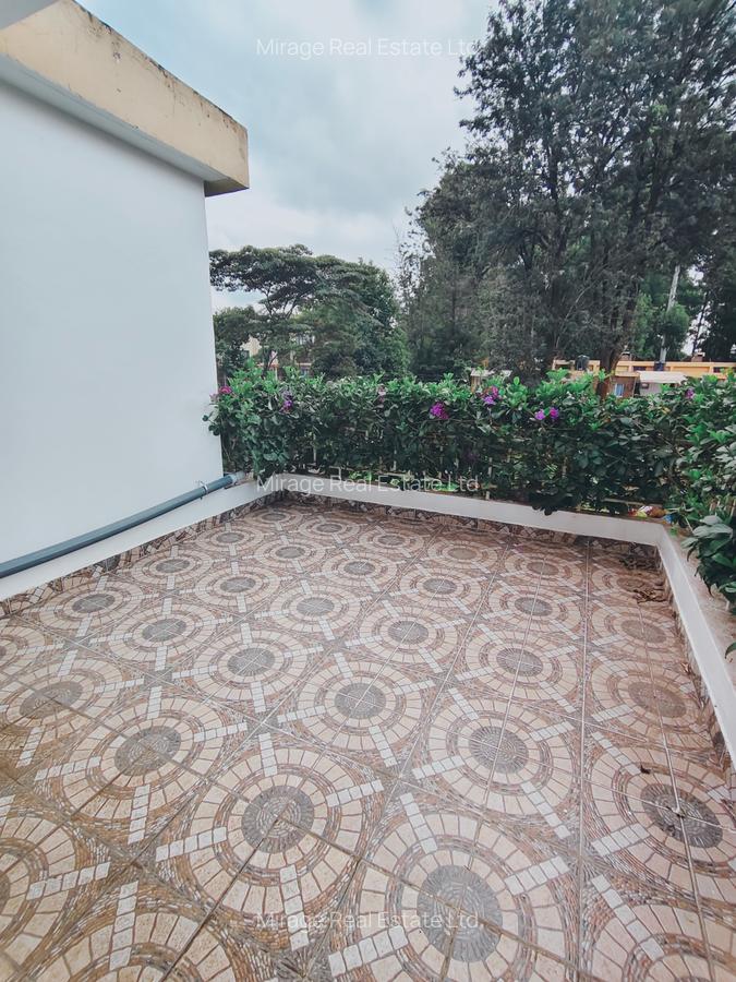 3 Bed House with Garden in Dennis Pritt - 4