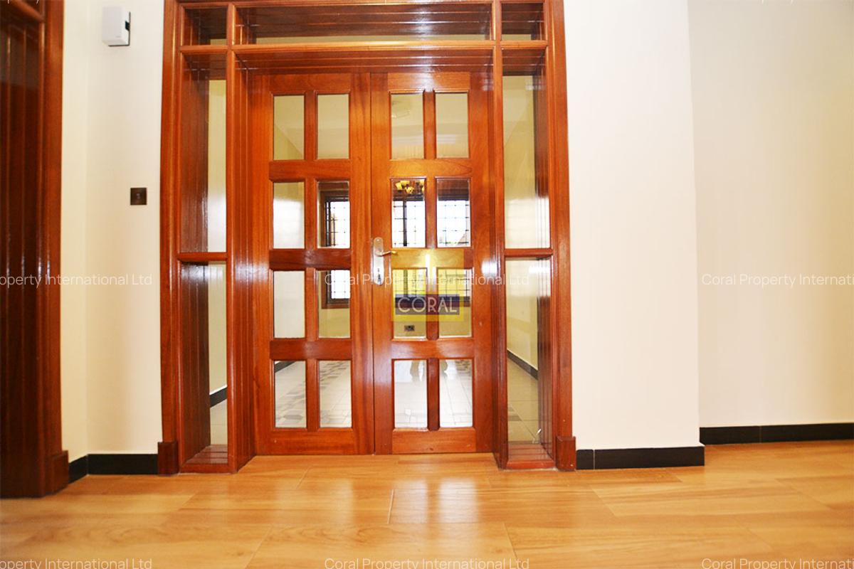 5 Bed Apartment with Parking in Runda - 10