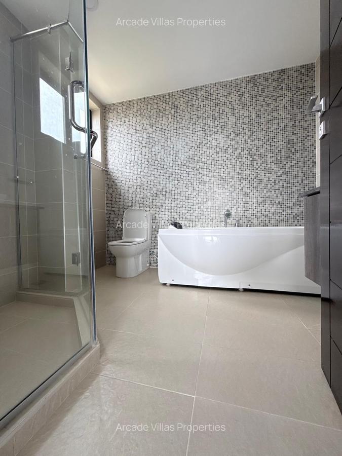 4 Bed Apartment with En Suite in Lavington - 9