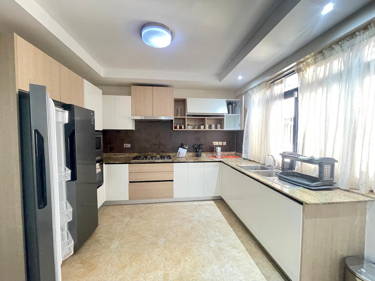 Furnished 3 Bed Apartment with En Suite in Riverside - 7